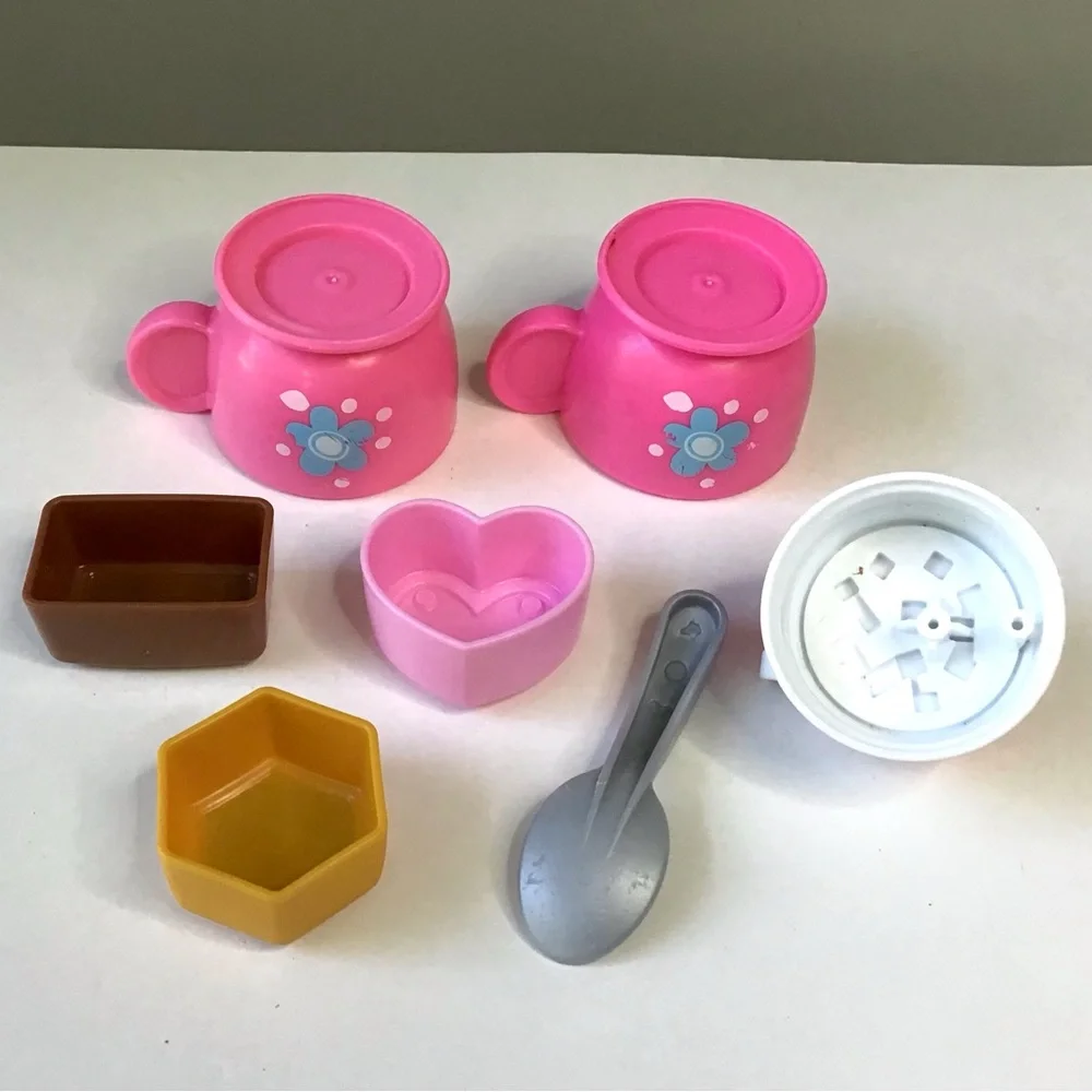 Fisher Price Sweet Manners Tea Set 7 Pieces Cups Sugar Bowl Shape Treats Spoon